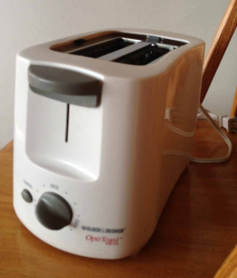 Black Decker Toaster 1.jpeg